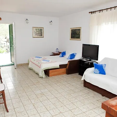 2588c Apartamento *